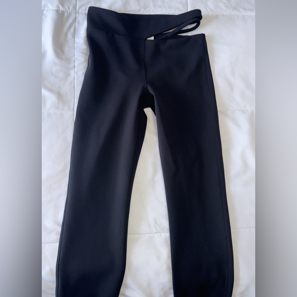 Lululemon Black High-Waisted Leggings with Cut Out Detail